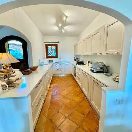 Waterfront Port House Apartmán Porto Cervo